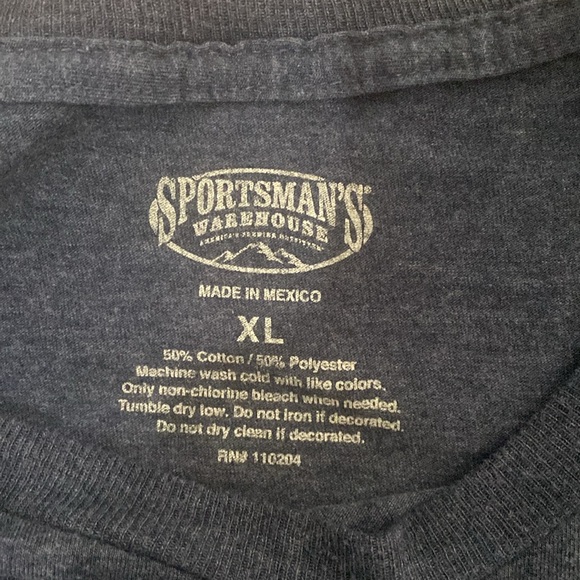 Sportsman’s Warehouse Duck Hunting T-shirt - Picture 3 of 3